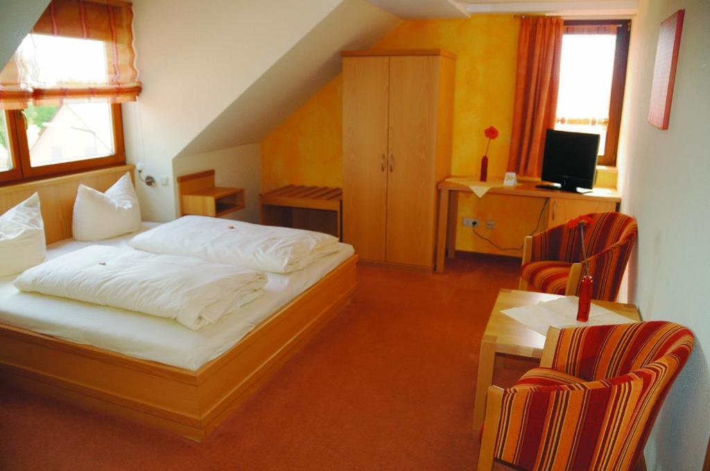 Hotel Schwarzes Ross Schwarzach am Main Quarto foto